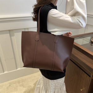 Preorder women's large capacity bag